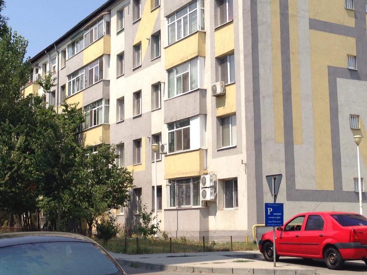 Urban Apartment - Slatina City Centre Екстер'єр фото