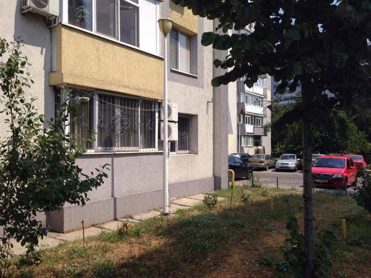 Urban Apartment - Slatina City Centre Екстер'єр фото